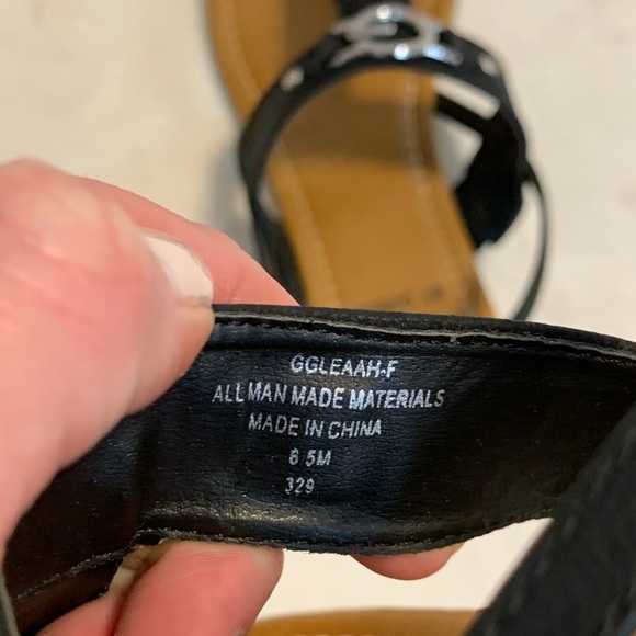 Guess Sandals - Comfortable & Stylish! - Picture 13 of 15